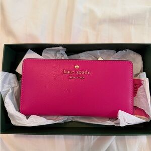 Kate Spade Fuchsia Wallet